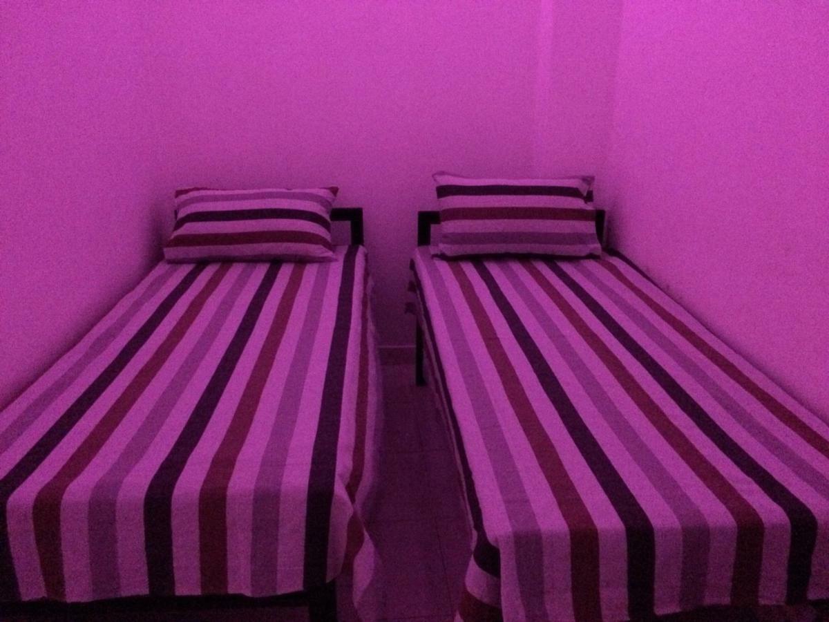 Rr House Otel Kolombo Dış mekan fotoğraf